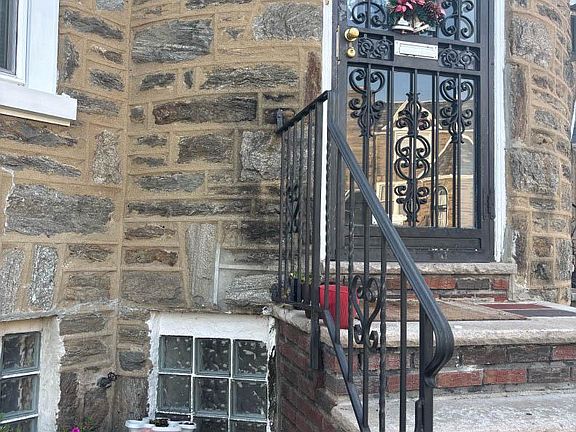 4th image of 1615 E Mayland St