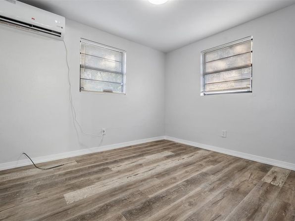 tampa-florida-82046667 picture