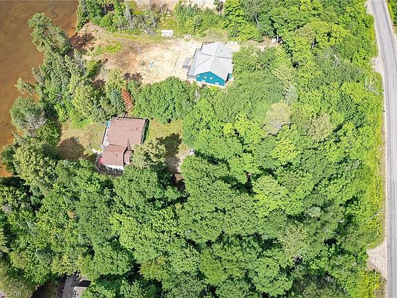 5th image of 1070 Grass Lake Rd