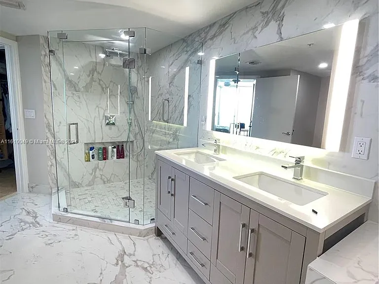 16699 Collins Ave #1201 — Photo 4
