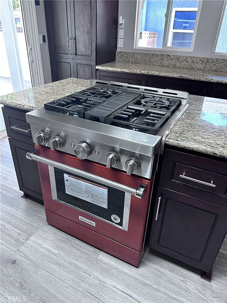 4 bed, 1594 sqft, $6,000 — Photo 4