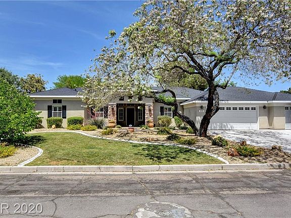 2nd image of 3698 Greencrest Dr