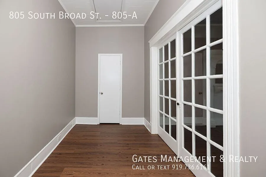 Unique Duplex Apartment in Burlington — Photo 4