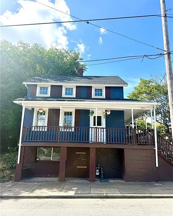 1st image of 249 Pleasant St