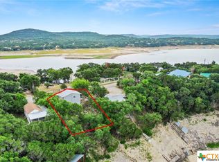 1506 Elmhurst Dr, Lakehills, TX 78063
