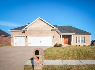 10400 Huntley Ct, Newburgh, IN 47630