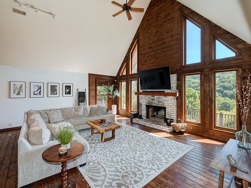 9th image of this home