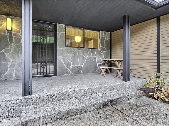 2nd image of 10506 90th Avenue SW