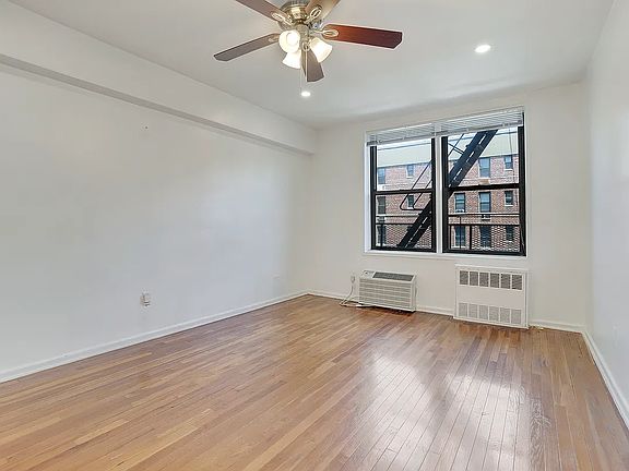 4th image of 35-20 Leverich St #528