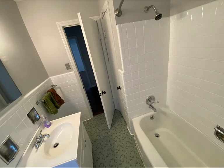 1718 Vestaview Ln — Photo 6