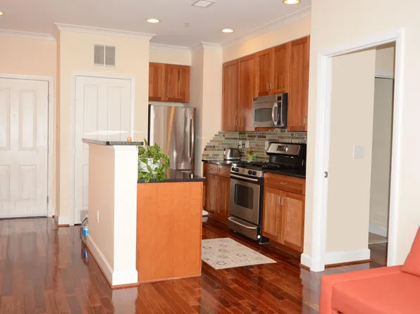 1220 N Fillmore St #Penthouse 10, Arlington, VA 22201