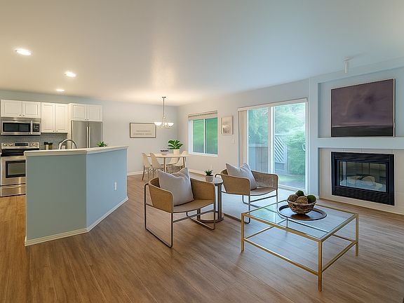 2nd image of 5175 NE Schoeler Cir