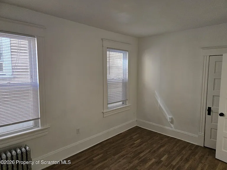 710-712 Prescott Ave — Photo 10