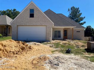 212 Silver Lake, Pearl, MS 39208