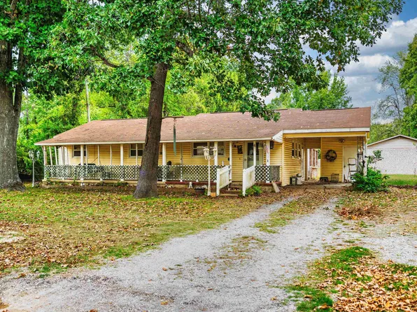 809 Langston St, Mountain Home, AR 72653