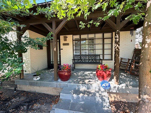 1st image of 9831 Williamsburg Rd