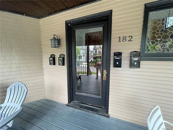 2nd image of 182 Lancaster Ave #4