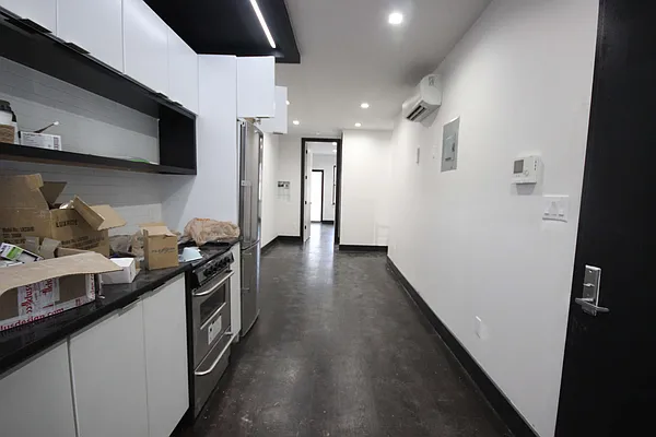 Rented by Nooklyn NYC LLC | media 45