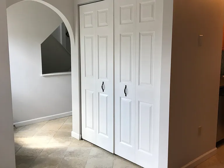 1130 Valleyview Dr — Photo 13