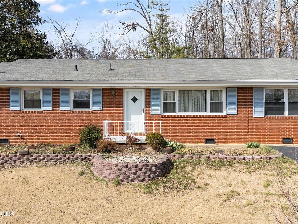 1st image of 1721 S Forest Dr
