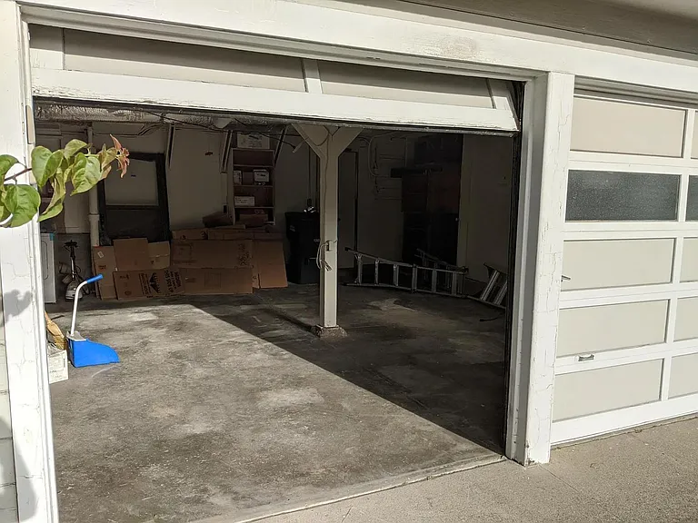 412 Avalon Dr — Photo 18