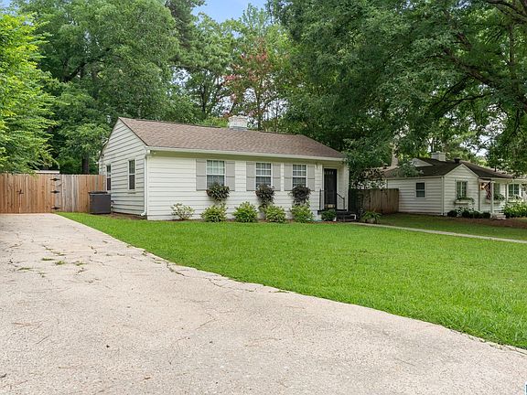 4th image of 804 Kingsbury Ave