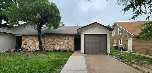 1112 Airline Dr Photo 1