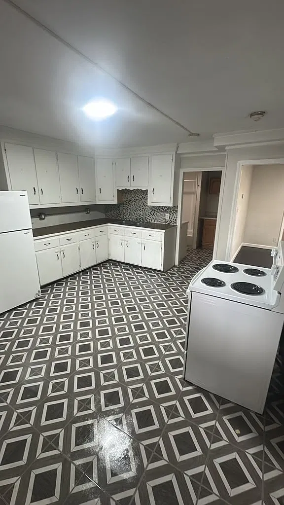 2 bed, 900 sqft, $1,595 — Photo 1