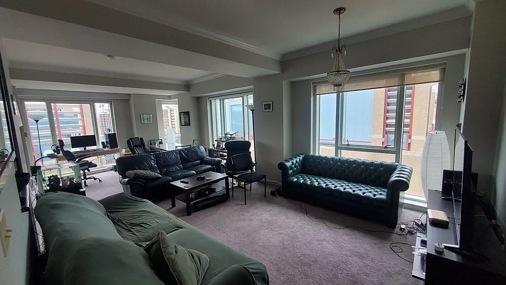 2 bed, 1026 sqft, $4,200 — Photo 2
