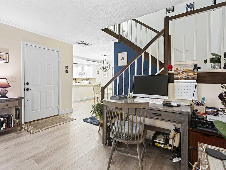 5674 SE Riverboat Dr #131 — Photo 6