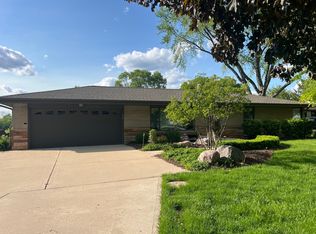 23812 W McClintock Rd, Channahon, IL 60410