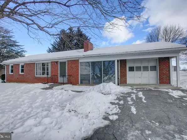 13339 Buchanan Trl W, Mercersburg, PA 17236