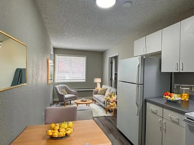 Raintree Apartments — Photo 27
