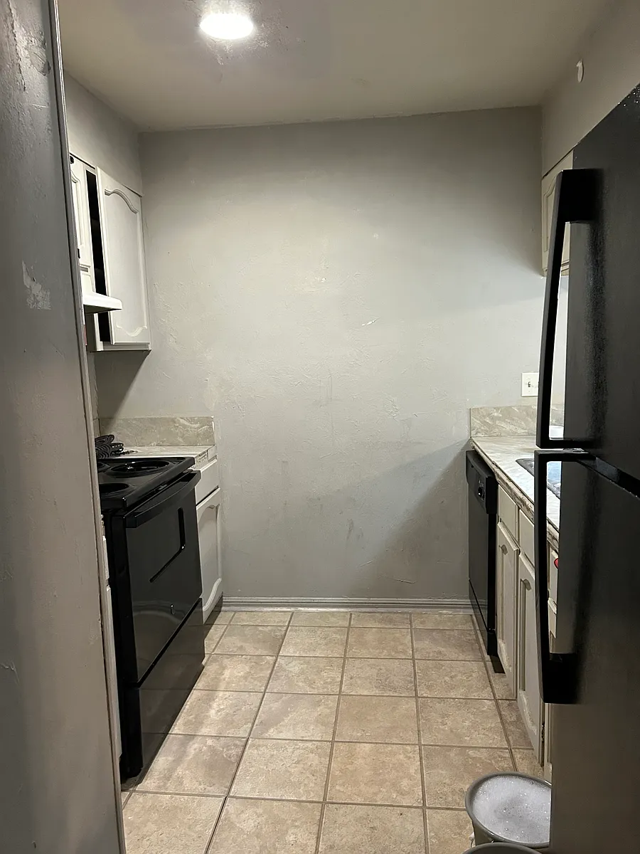 Building Photo - 600 Marigny Cir #A