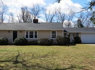 8 Becker St, Wilbraham, MA 01095