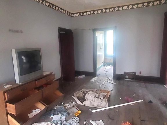 3rd image of 505 S Marshall St