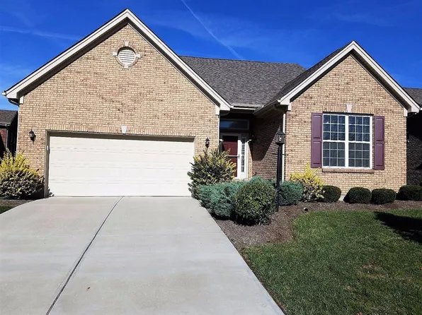 6875 Mill Pond Dr, Hamilton, OH 45011