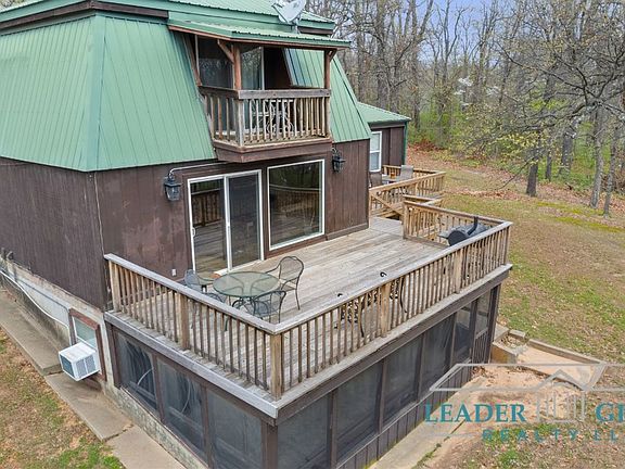 5th image of 226 Breakenridge Dr