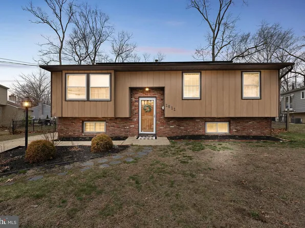 1611 Forest Dr, Williamstown, NJ 08094