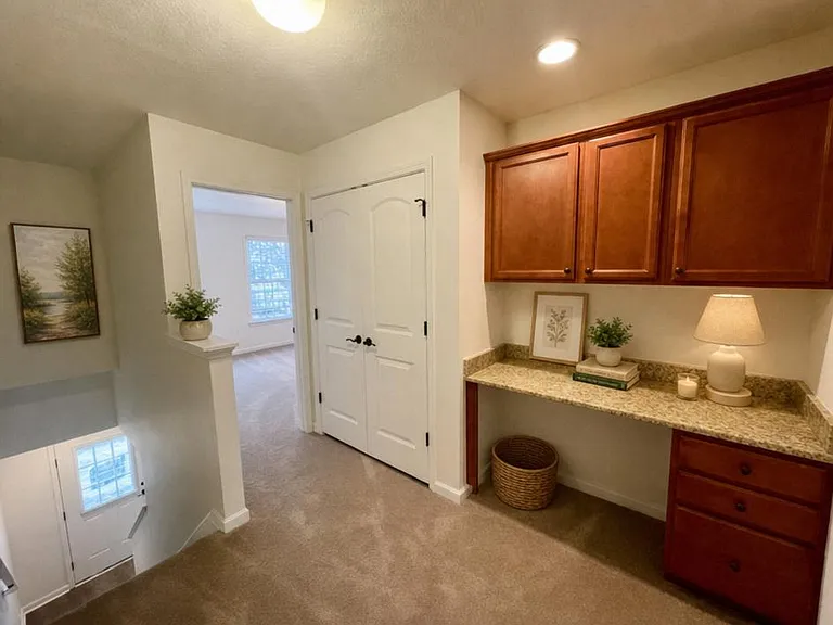 111 Old Tavern Cir #1 — Photo 12