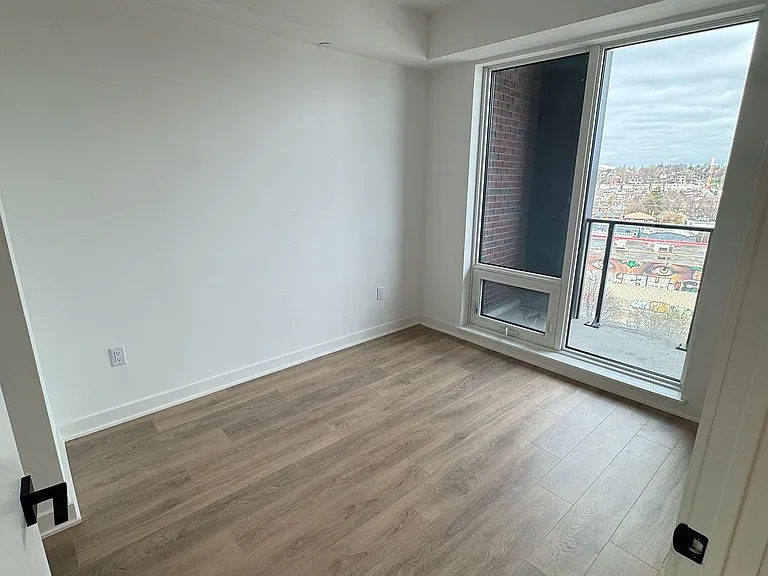 1185 Dupont St #621 — Photo 12