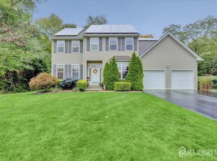 7 Appaloosa Ct, Howell, NJ 07731