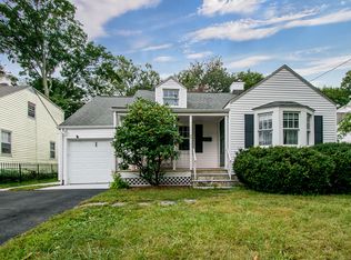 32 Midland Ave, Stamford, CT 06906