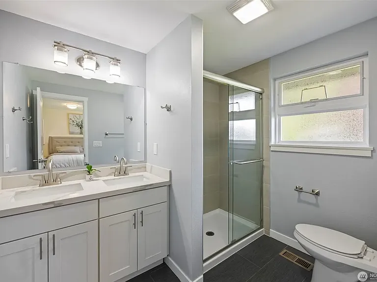 5220 201st Pl SW — Photo 15