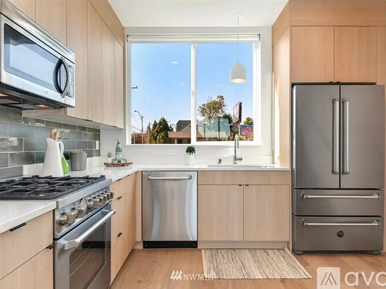 908 N 46th St #C — Photo 9