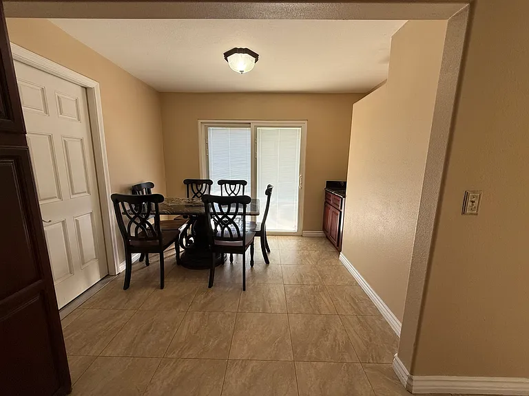 2251 Indian Horse Dr — Photo 8
