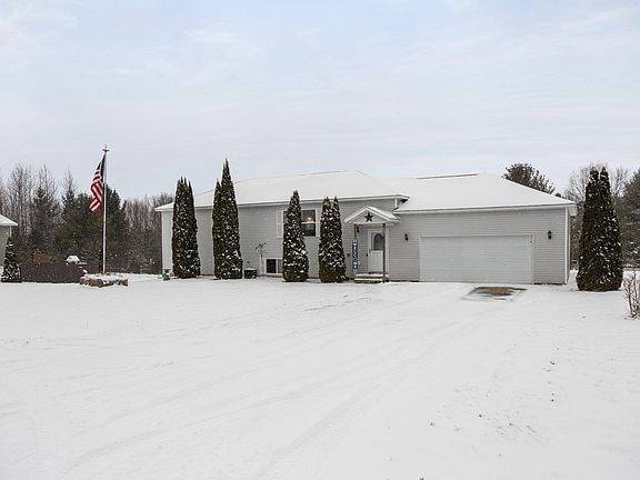 2nd image of 8480 King Arthurs Ct