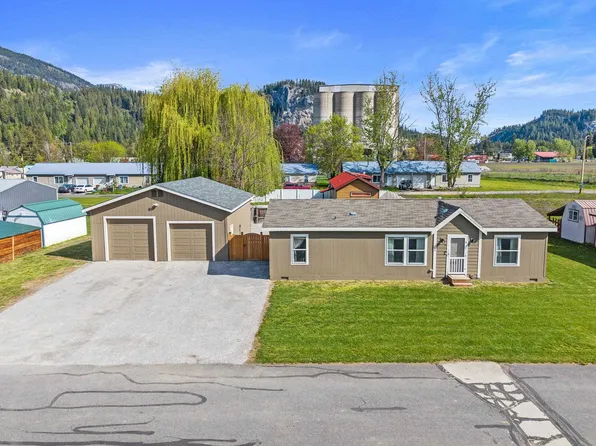 105 B South Ave, Metaline Falls, WA 99153