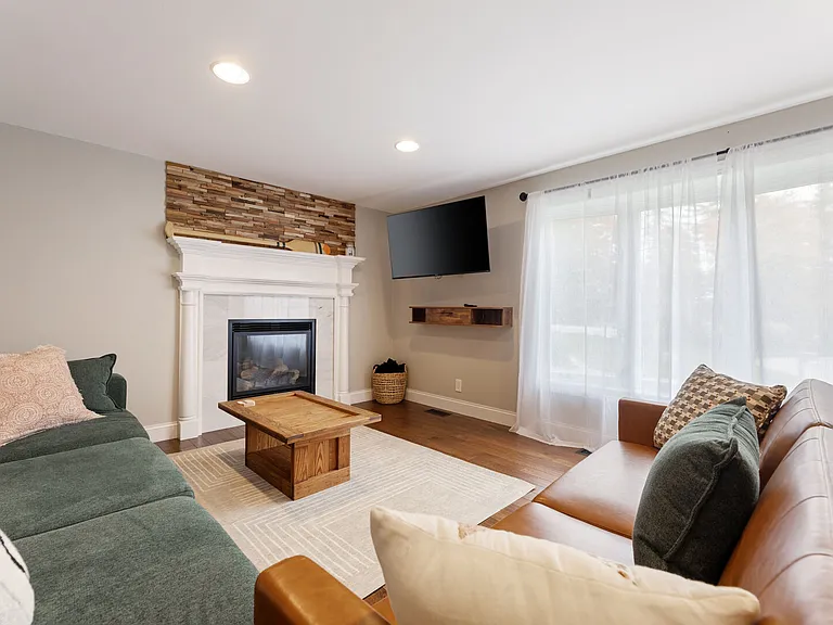 8947 Wintergreen Ave #1 — Photo 9