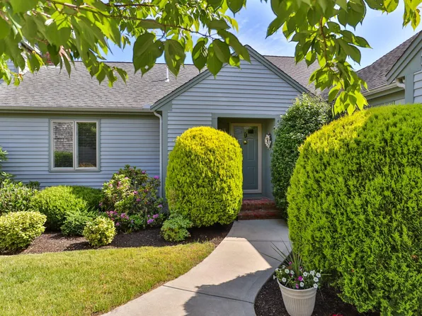 1 Seastrand Way #XX7, Chatham, MA 02633